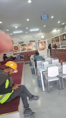 Opinii despre مطعم أسطورة عويس لتقديم الوجبات باكستانى în المزاحمية - الضيافة