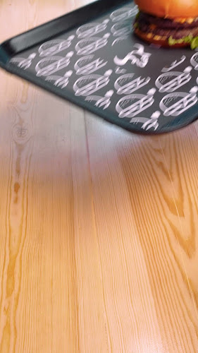 Opinii despre روزاليا واقيو برجر Rosalia wagyu Burger B2 în الرياض - الضيافة