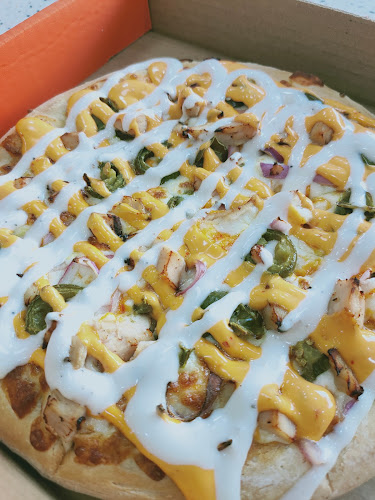 ليتل سيزر بيتزا - الضيافة