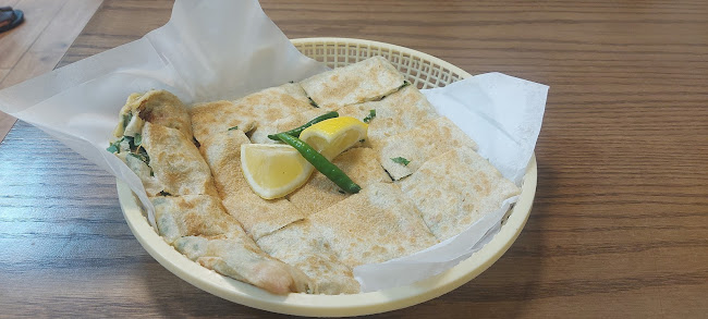 FJ4V+CJH خلف بنك الراجحي، الامير عبدالمجيد بن عبدالعزيز، الاسكان، المدينة المنورة 42317