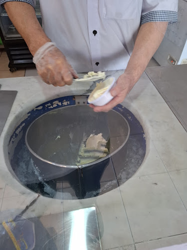 جدة آيسكريم الأفغاني - الضيافة