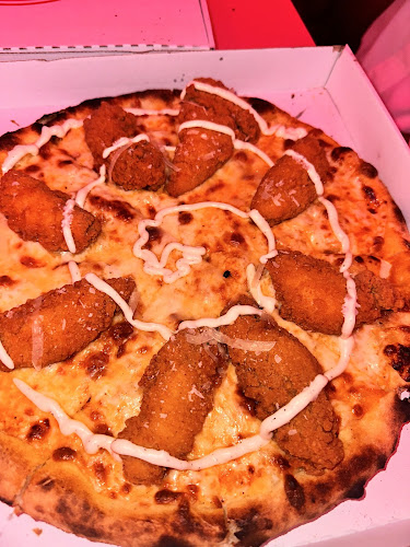 سومو سايز بيتزا - الضيافة