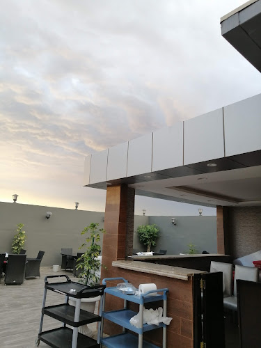 Comentarii opinii despre مطاعم البيت الرومانسي