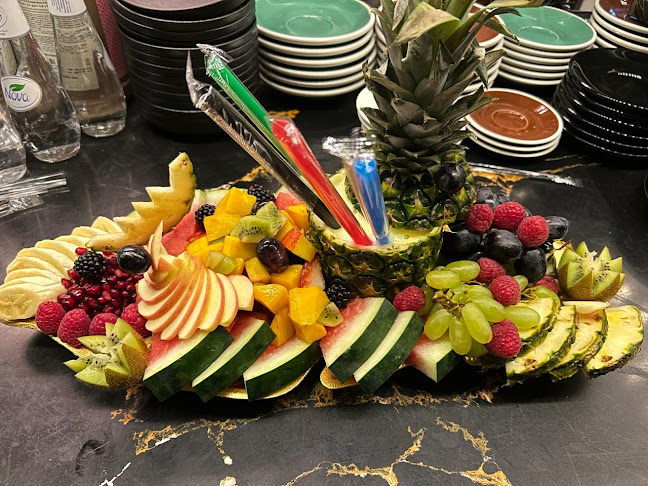 مقهى شرفة الزهور - الرياض