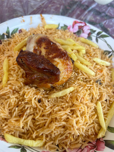 Opinii despre مطاعم تثليث البخاري în الدمام - الضيافة