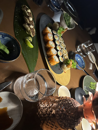 مطعم سوموسان - الضيافة