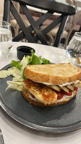 Comentarii opinii despre كافية و بيكري ايليون