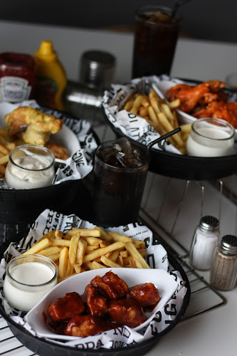 بافلو وينجز اند رينجز - الضيافة