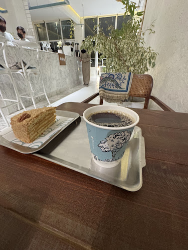 B52 قهوة مختصة - الضيافة