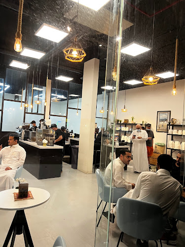 7024 3642 شارع الأمير متعب بن عبدالعزيز، الربوة، الرياض 12823