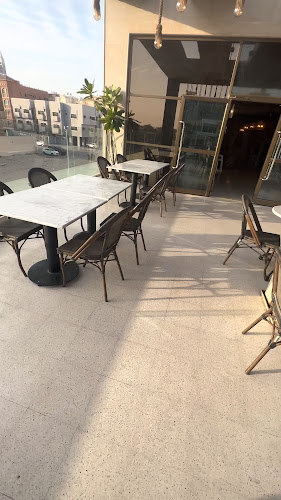 دار مبارك للماكولات البحرية والخليجية