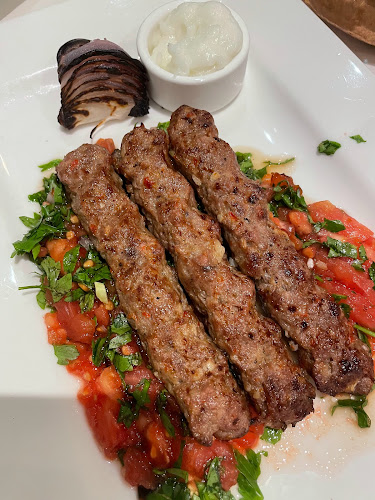 مطعم بعلبك - الرياض