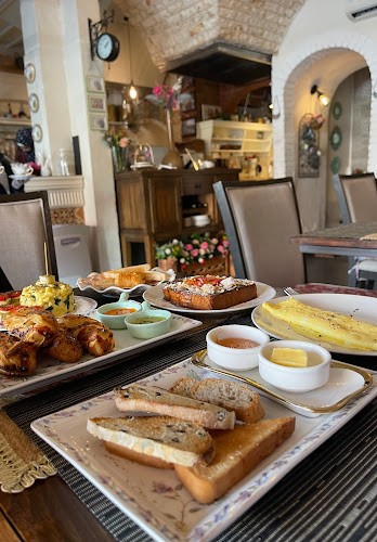 LaFamiglia Bistro Cafe لافاميليا بيسترو كافيه - جدة