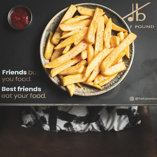 هاف باوند - الضيافة