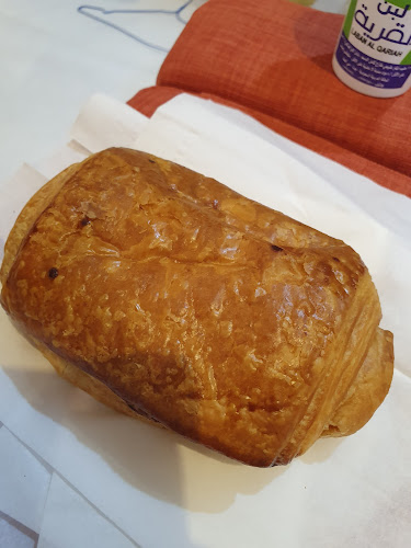 دير بيكر - الضيافة