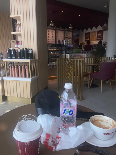 مركز عطا الله التجاري، طريق الكورنيش الفرعي، الشاطئ، جدة 23512