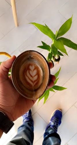 مقهى ومحمصة مختصة | RED EYE COFFEE ROASTERS - تبوك