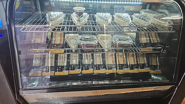 ناروكا كافيه - الضيافة