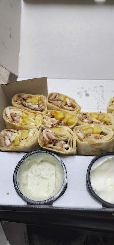 حي, الشارع التجاري، الراكة الجنوبية، شارع خالد بن الوليد، الراكة الشمالية، الدمام