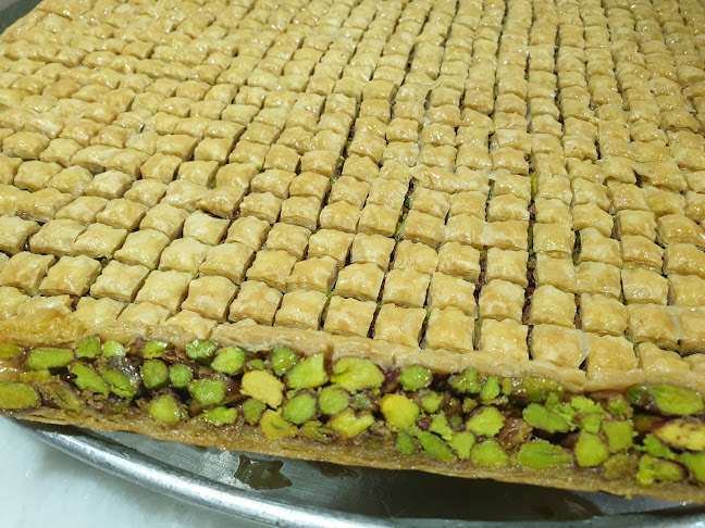 Opinii despre حلويات ومعجنات اكليل الجبل în المجمعة - الضيافة