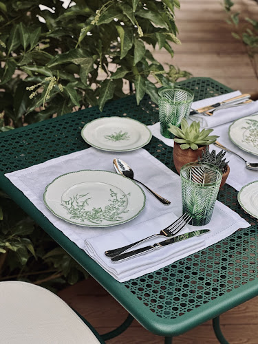 DIOR CAFE - الضيافة