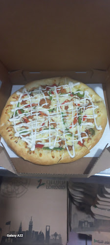 Opinii despre Lorenzo Pizza | لورينزو بيتزا în المدينة المنورة - الضيافة