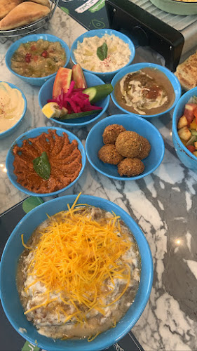 مطعم زيتون و تين - الضيافة