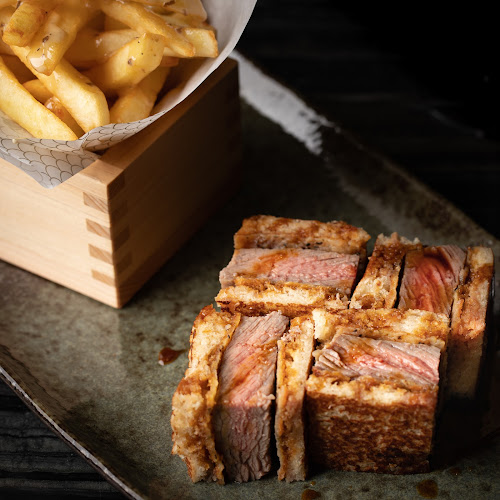 مطعم سوموسان