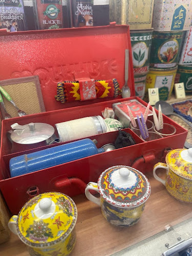 مقهى بقايا الأمس - الضيافة