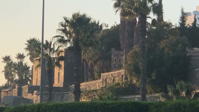 برجر اوكل - الضيافة