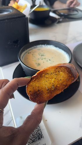 Opinii despre ليالي الهاشمية الناصره în القطيف‎ - الضيافة