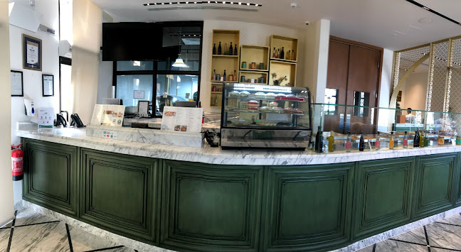 برج الحمام بيسترو - الضيافة