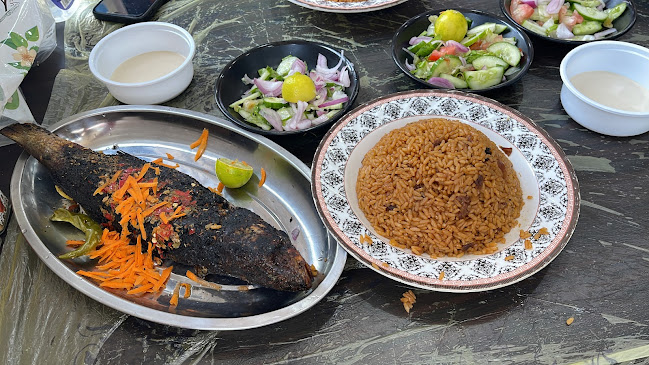 مطعم أسماك السلامة