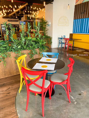 Opinii despre دبل تشيز بليز în جدة - الضيافة