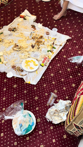 مطاعم ومطابخ الديرة