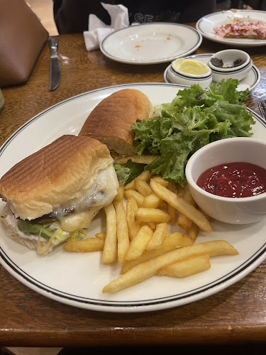 Comentarii opinii despre PAUL Bakery & Restaurant