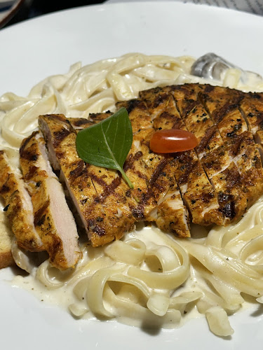 فيرا بيسترو Fira Bistro