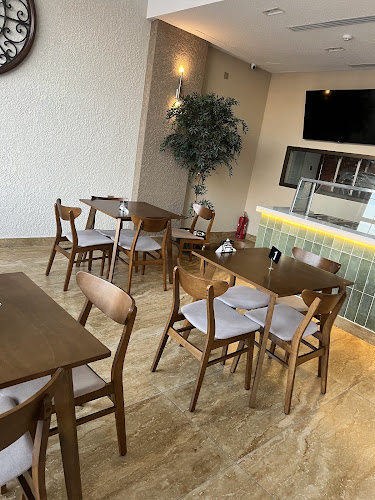 نص محمر - الضيافة