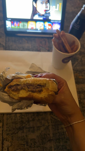 برجر اب Burger Up - الضيافة