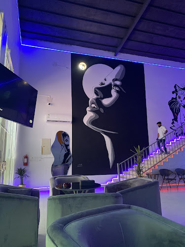 اكسترا لاونج