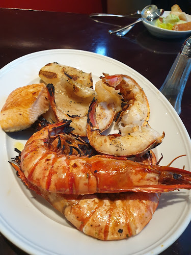 Comentarii opinii despre 56 آڤنيو داينر