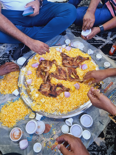 Comentarii opinii despre مطعم المذاق الحضرمي(القمرية)