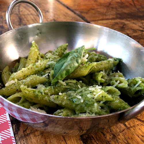 لاروستيكا بيتزارايا