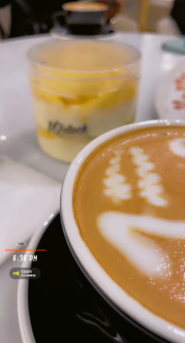 Opinii despre مقهى الساعة العاشرة-قهوة مختصة în المدينة المنورة - الضيافة