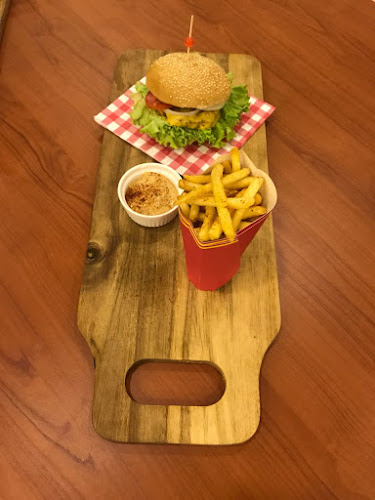 مطعم ومقهي قوزيل سراي