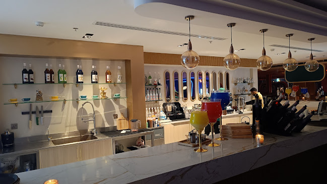 فينسيا لاونج ومقهى Vensia Lounge & Cafe - الضيافة