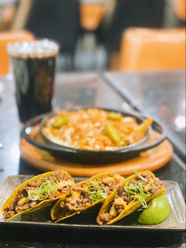 Abu Bakr Street، الياسمين، الرياض 13326