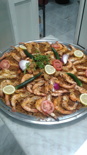 اويامال للأسماك الطازجة - الضيافة