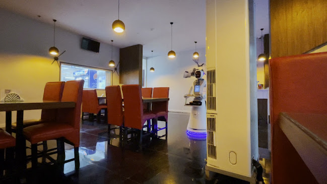 مطعم روبوت Robot Restaurant