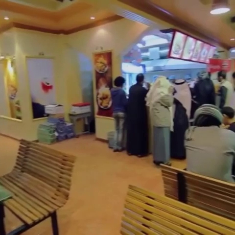 Opinii despre بروست لاقونا للوجبات السريعة în أبها - الضيافة